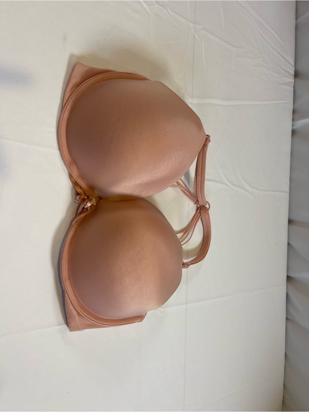 Victoria's Secret Smooth Molded Push-Up Bra in Peach Pink